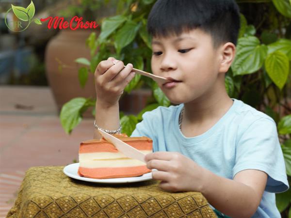 Trải nghiệm thú vị cùng dao thìa dĩa gỗ Mechon