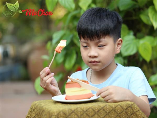 Trải nghiệm thú vị cùng dao thìa dĩa gỗ Mechon